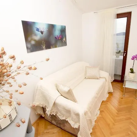 Διαμέρισμα In With Sea View, Balcony, Air Conditioning, Wifi 3340-4 Pisak