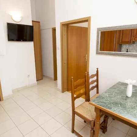 Διαμέρισμα In With Sea View, Balcony, Air Conditioning, Wifi 3340-4